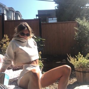 Meet your Posher, Annie